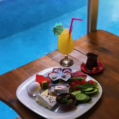 Maldives Hotel apartamentowy *