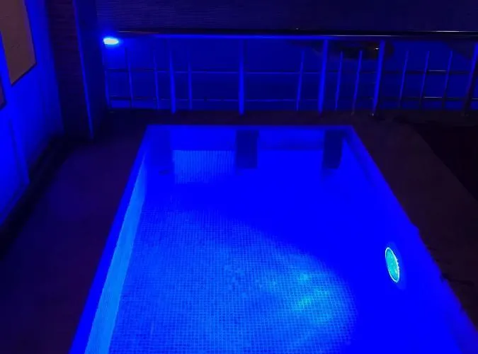 Maldives ألانيا