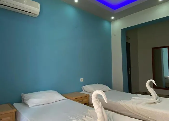Maldives * ألانيا