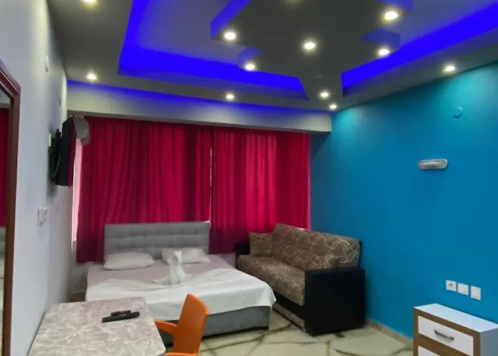 Maldives ألانيا