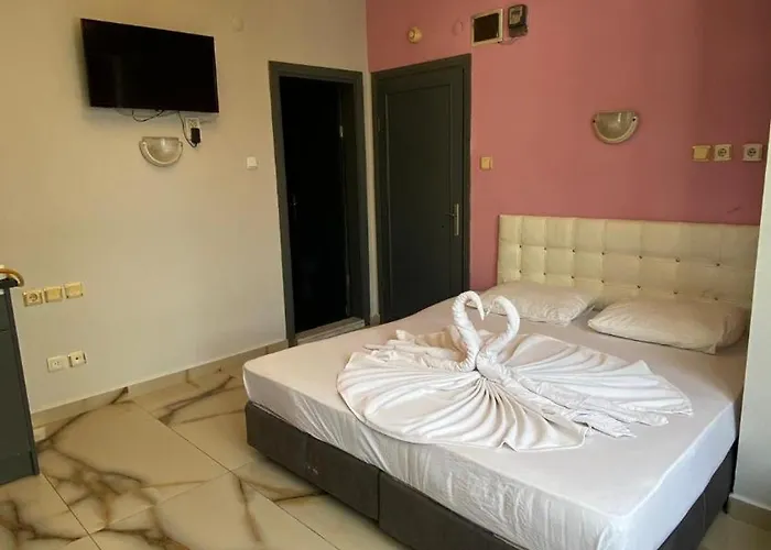 Maldives ألانيا