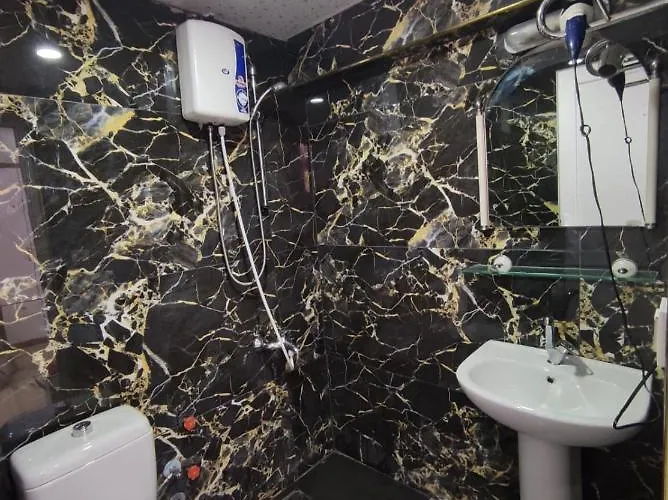 Maldives Apart Otel *