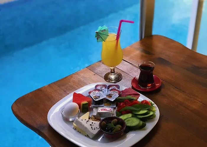 Maldives Apart Otel *