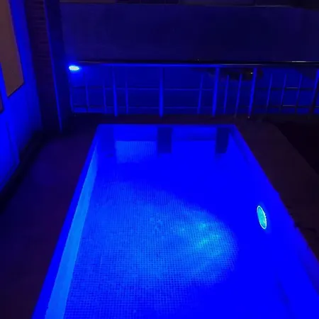 Maldives ألانيا